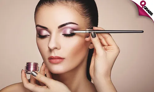 Makeup, Nail Technician & Eyelash Extension Online Course!